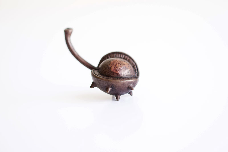 A picture of 'Mini Bronze Conker With Nut '