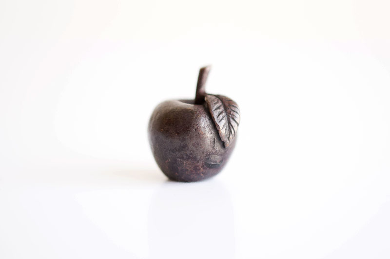 A picture of 'Miniature Bronze Apple'