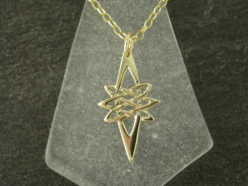 A picture of '18ct Gold Star Pendant'