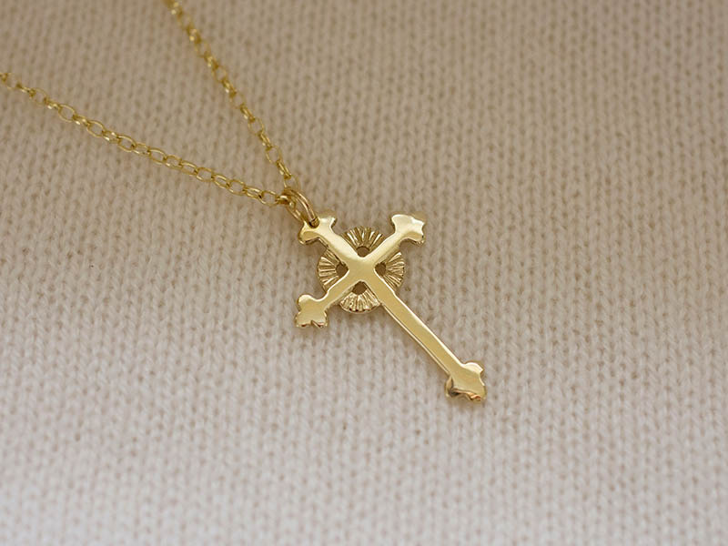 A picture of '9ct Gold Breton Cross Pendant'