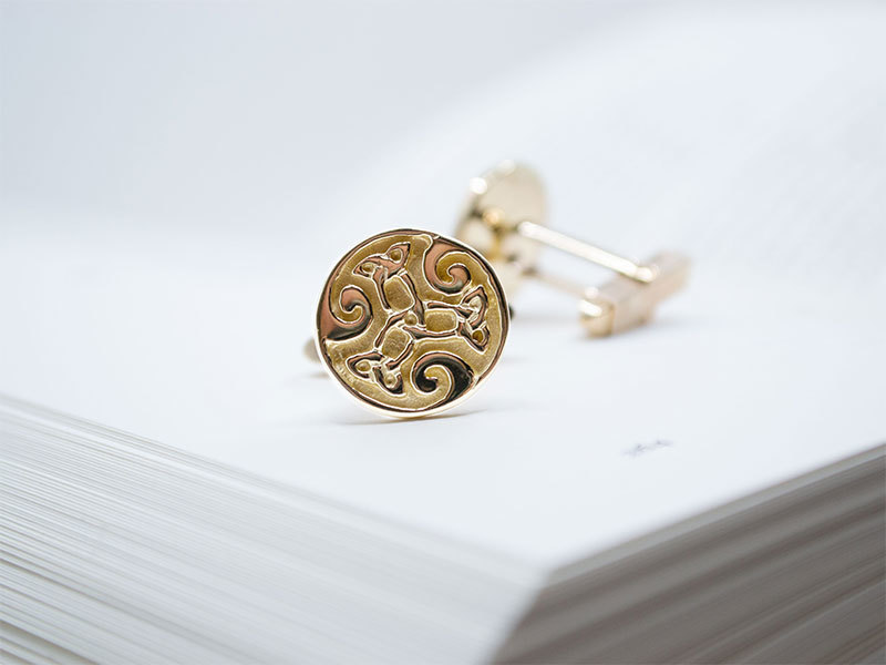 A picture of '9ct Gold Dylan Cufflinks'