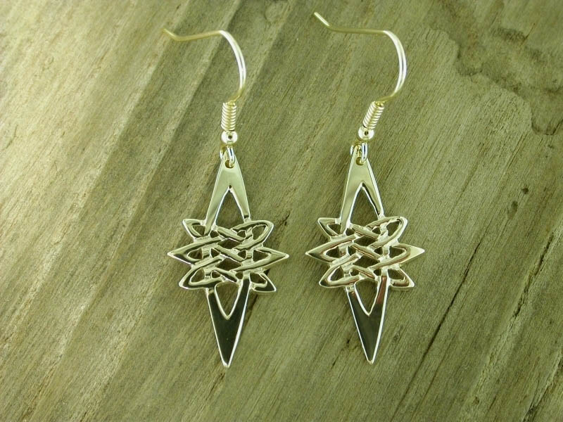 A picture of '9ct Gold Star Earrings'