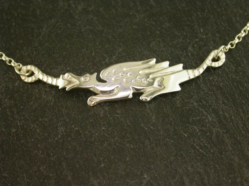 A picture of 'Silver Long Dragon Necklet'