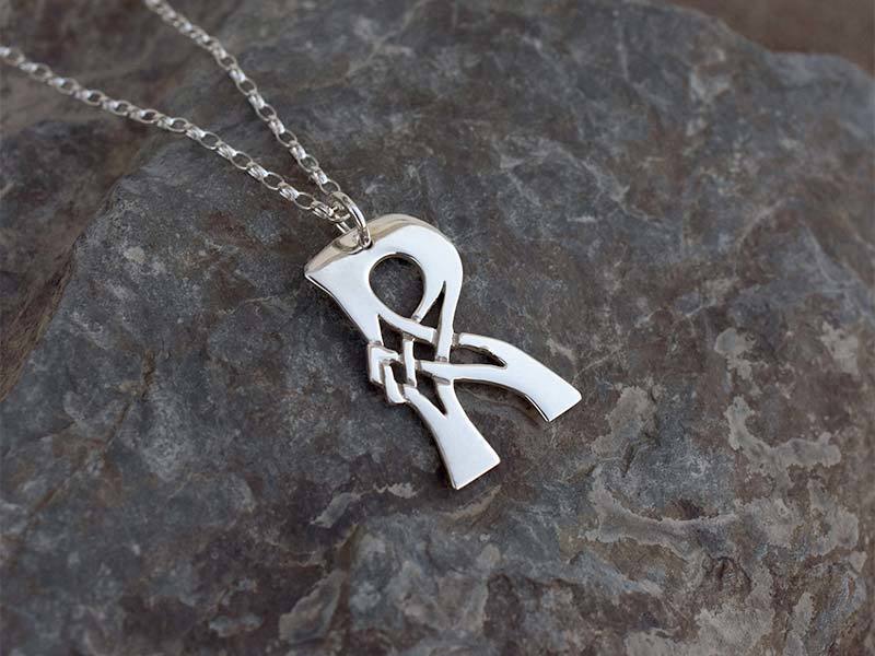 A picture of 'Silver Pendant - Initial R'