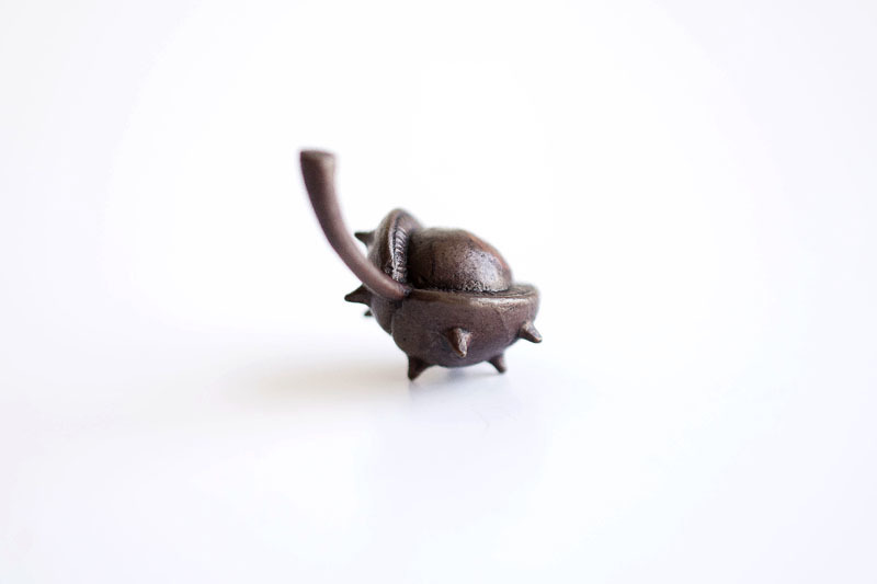 A picture of 'Mini Bronze Conker With Nut ''
