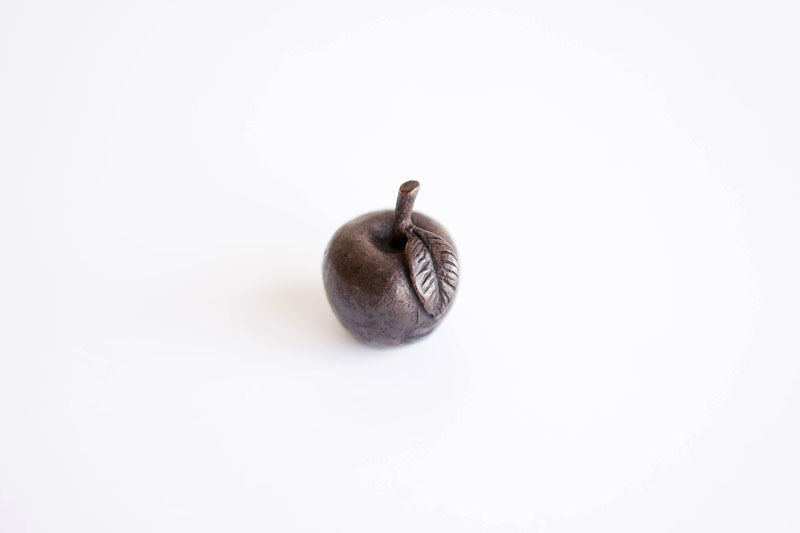 A picture of 'Miniature Bronze Apple''