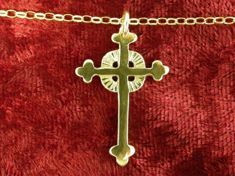 A picture of '18ct Gold Breton Cross Pendant''