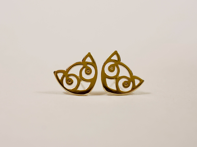 A picture of '9ct Gold Small Snowdon Cat Earstuds''