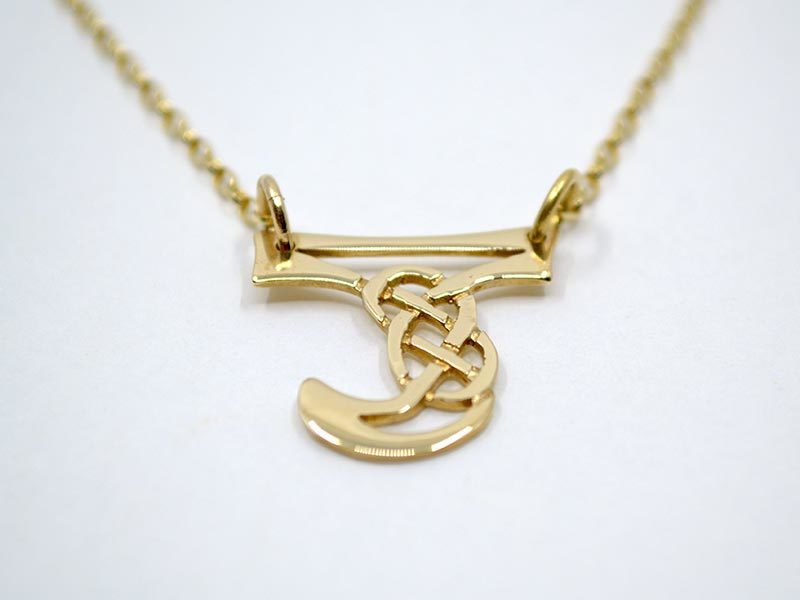 A picture of '18ct Gold Pendant - Initial J''