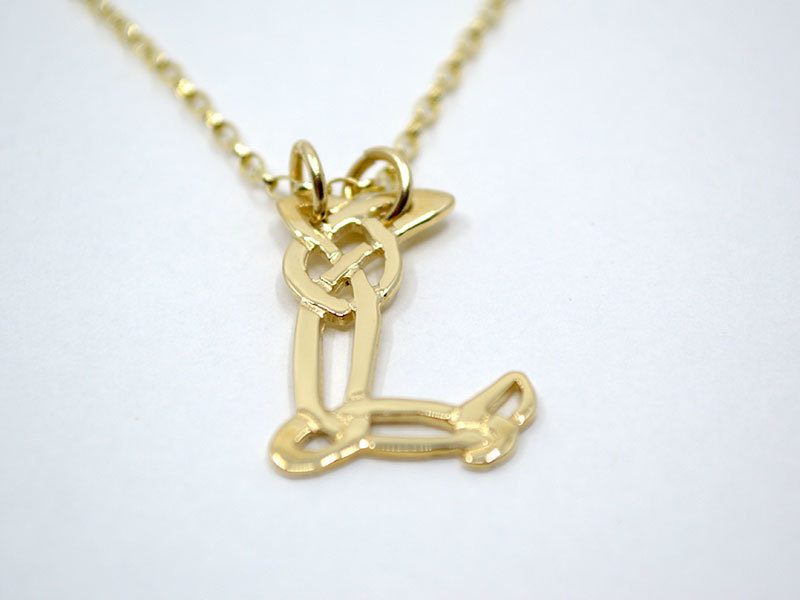A picture of '18ct Gold Pendant - Initial L''