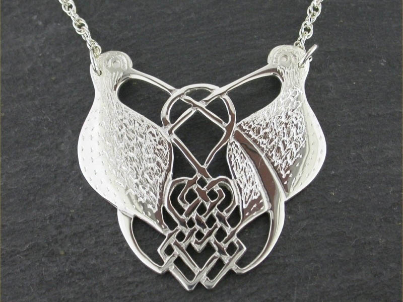 A picture of 'Silver Curlews Necklet''