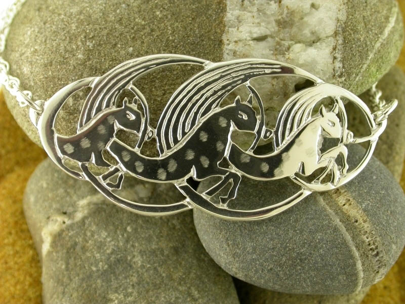A picture of 'Silver Manannan Horses Necklet''
