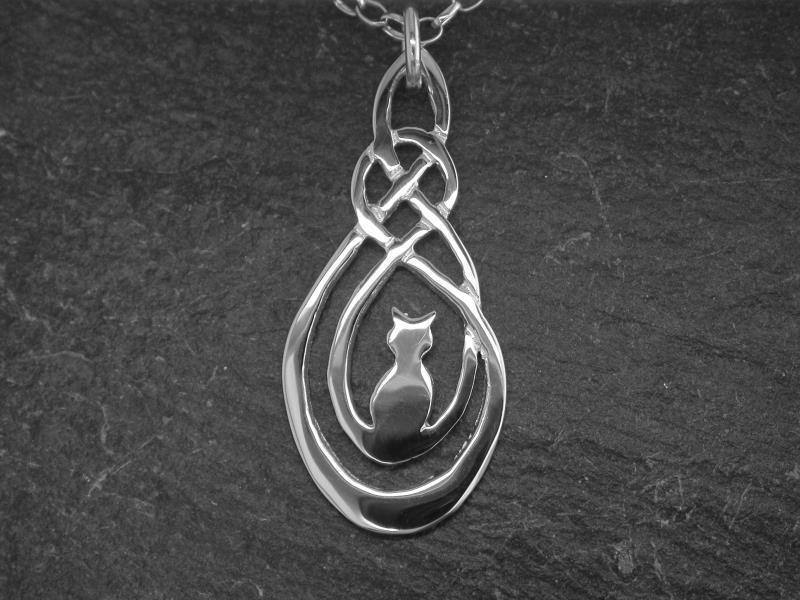 A picture of 'Silver Lost Cat Pendant''