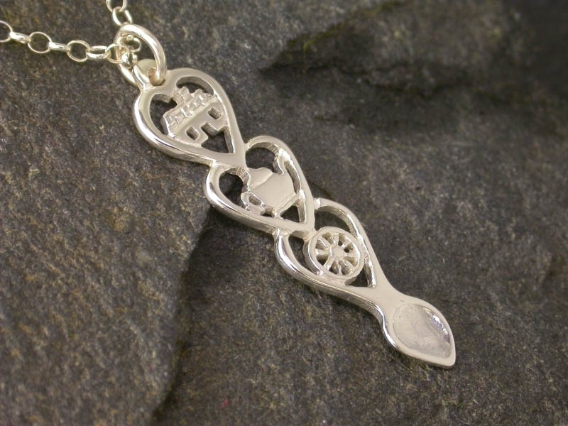 A picture of 'Silver Croeso Love-spoon Pendant''