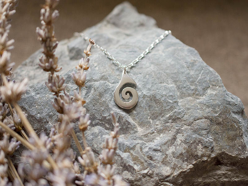 A picture of 'Silver Small Breakers Pendant''