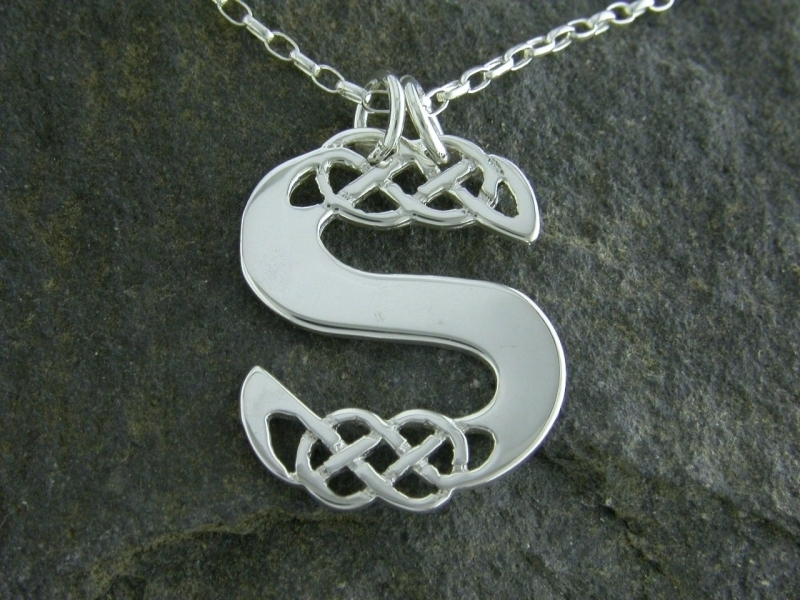 A picture of 'Silver Pendant - Initial S''